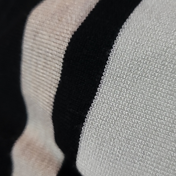 Top - Picture 4 of 4